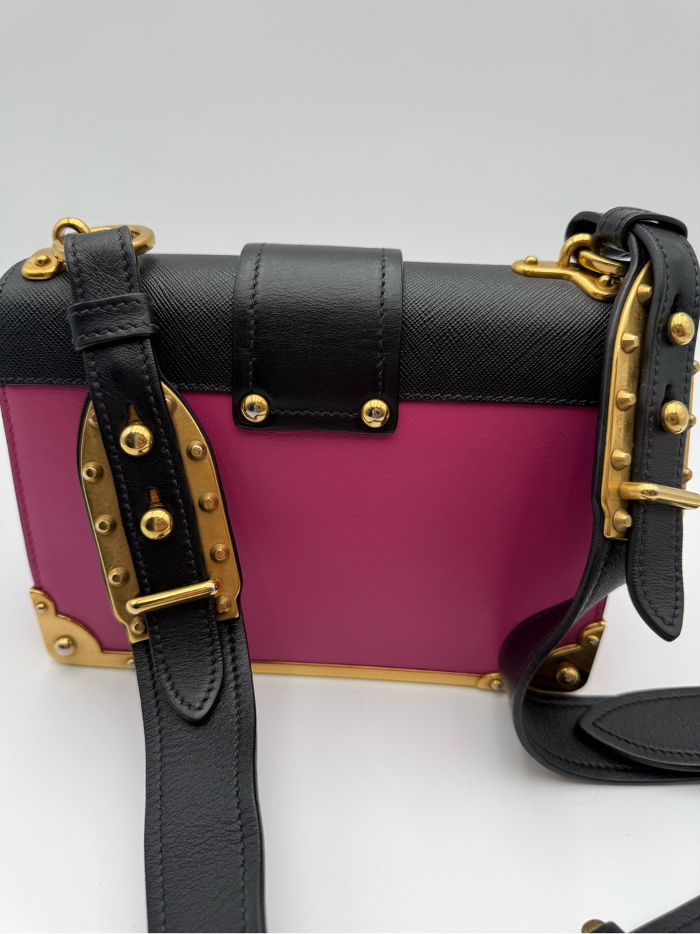Prada Pink and Black Cahier with gold hardware - Picture 6 of 14